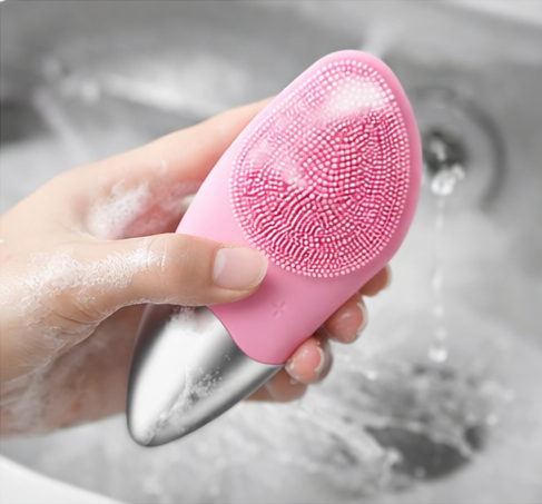 Eloria Facial Cleansing Brush